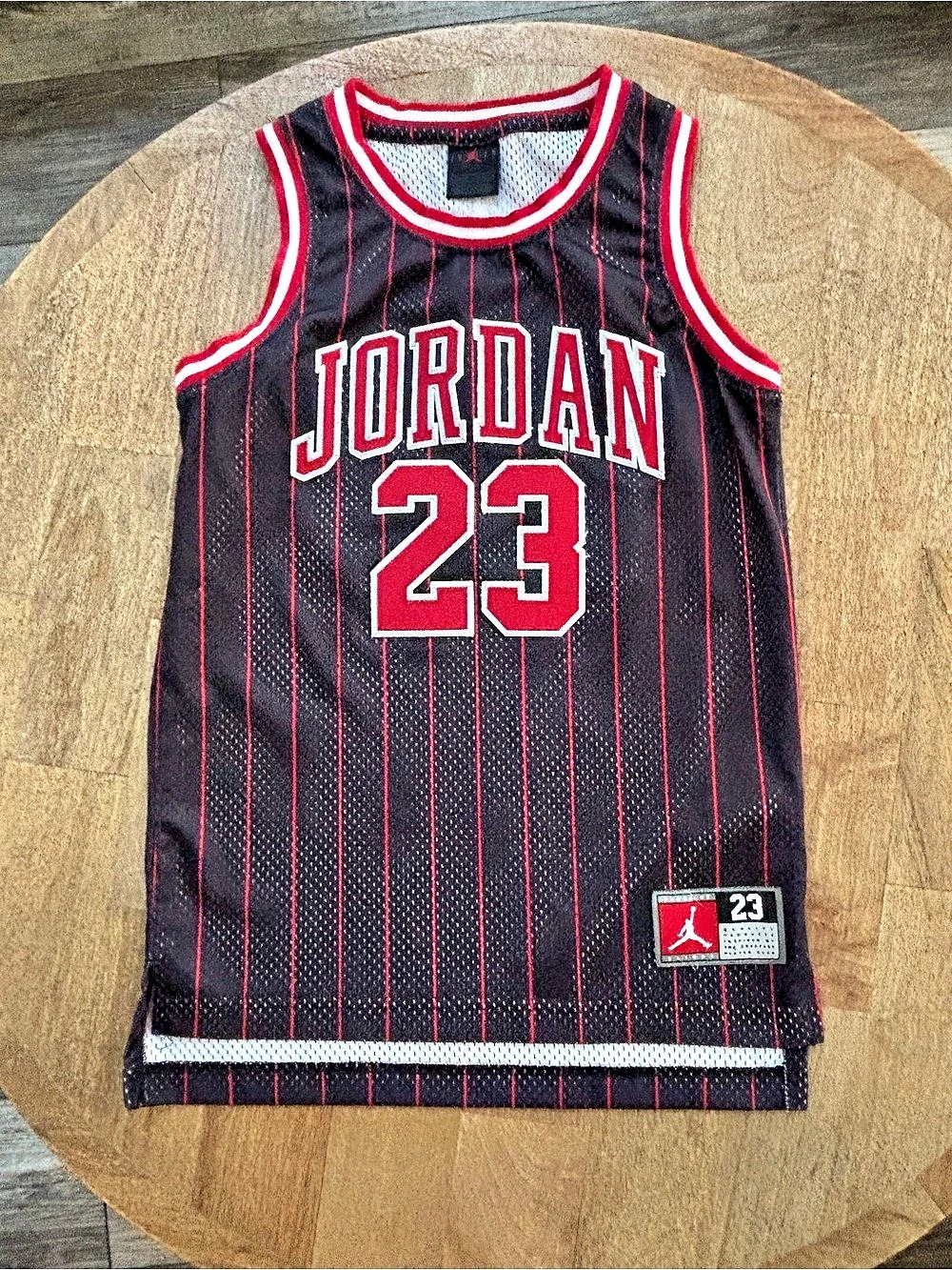 Jordan Michael Jordan 23 jersey Pinstripe Jersey in Black & Red Childrenâs Large